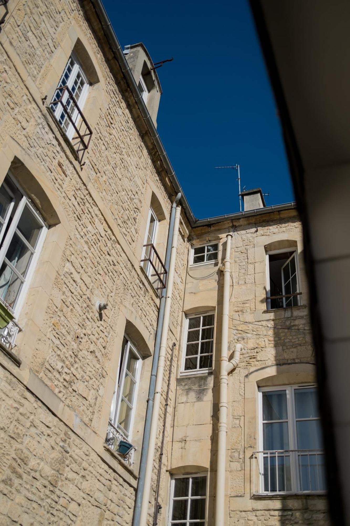 Hyper Centre Au Calme Apartment *